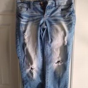 Women's Vanity Collection Cropped Distressed Jeans